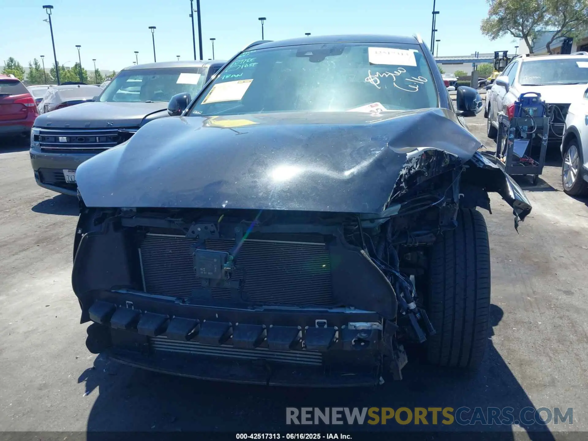 13 fotografías del automóvil dañado 3PCAJ5BA7MF111494 INFINITI QX50 2021