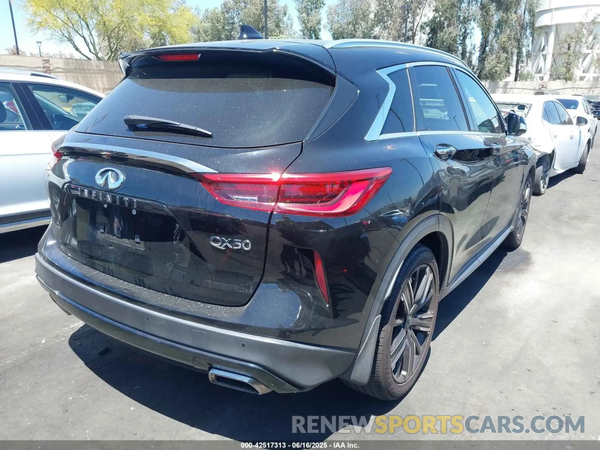 4 fotografías del automóvil dañado 3PCAJ5BA7MF111494 INFINITI QX50 2021