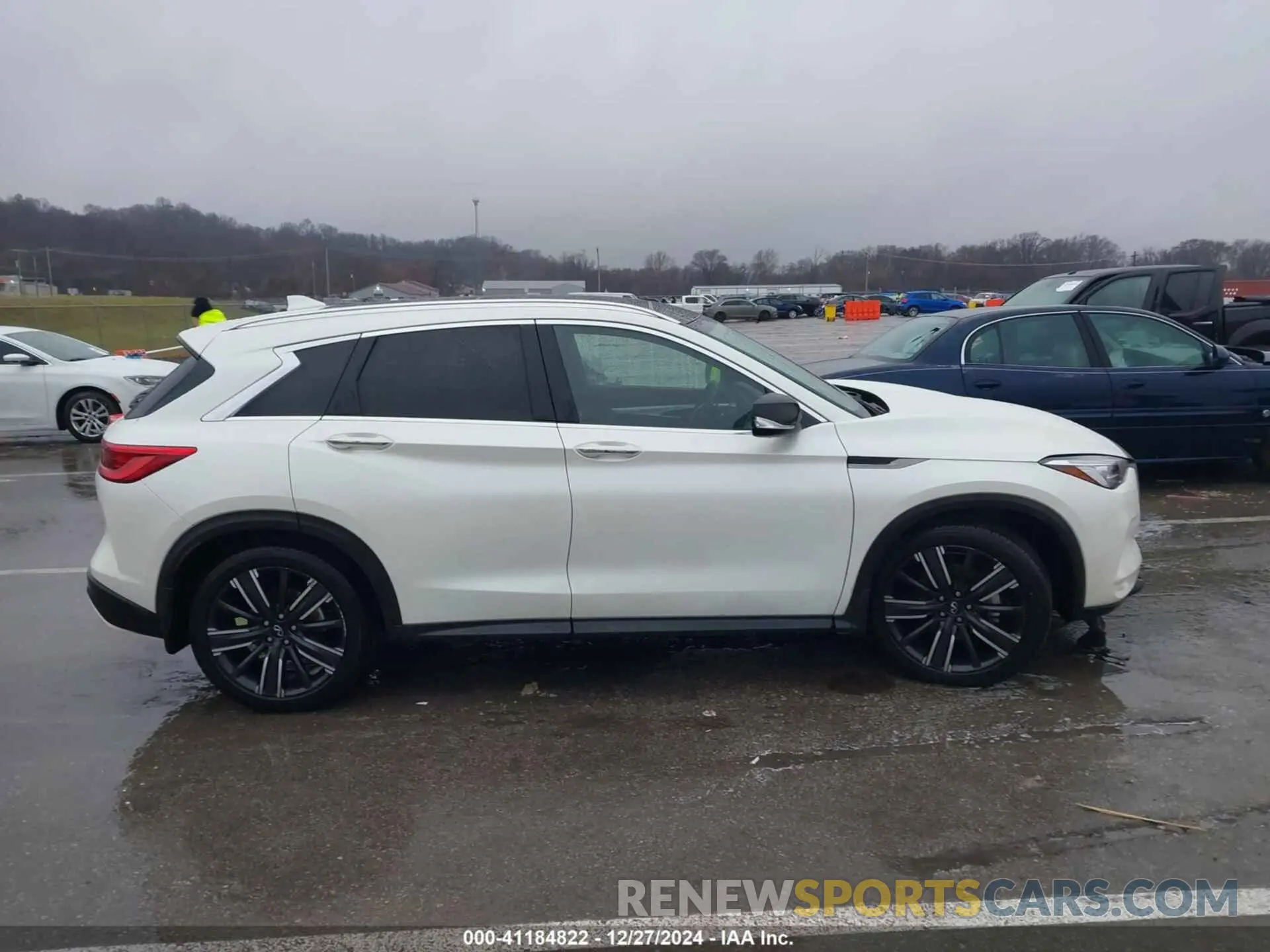 12 fotografías del automóvil dañado 3PCAJ5BB2MF112352 INFINITI QX50 2021