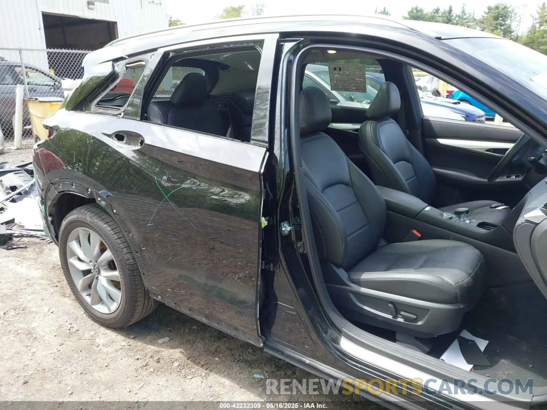 18 fotografías del automóvil dañado 3PCAJ5BB3MF109038 INFINITI QX50 2021
