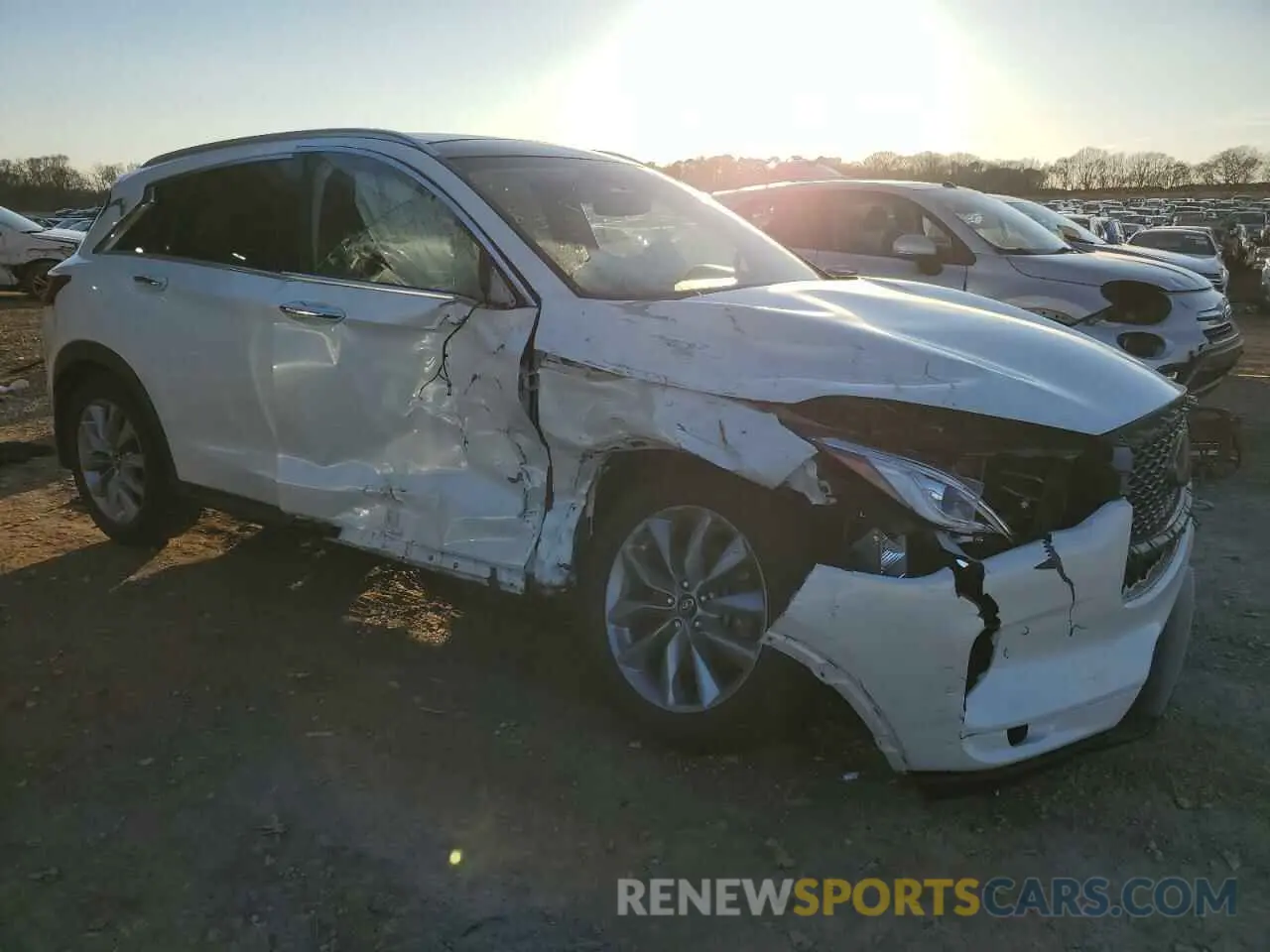 4 fotografías del automóvil dañado 3PCAJ5CAXMF100553 INFINITI QX50 2021