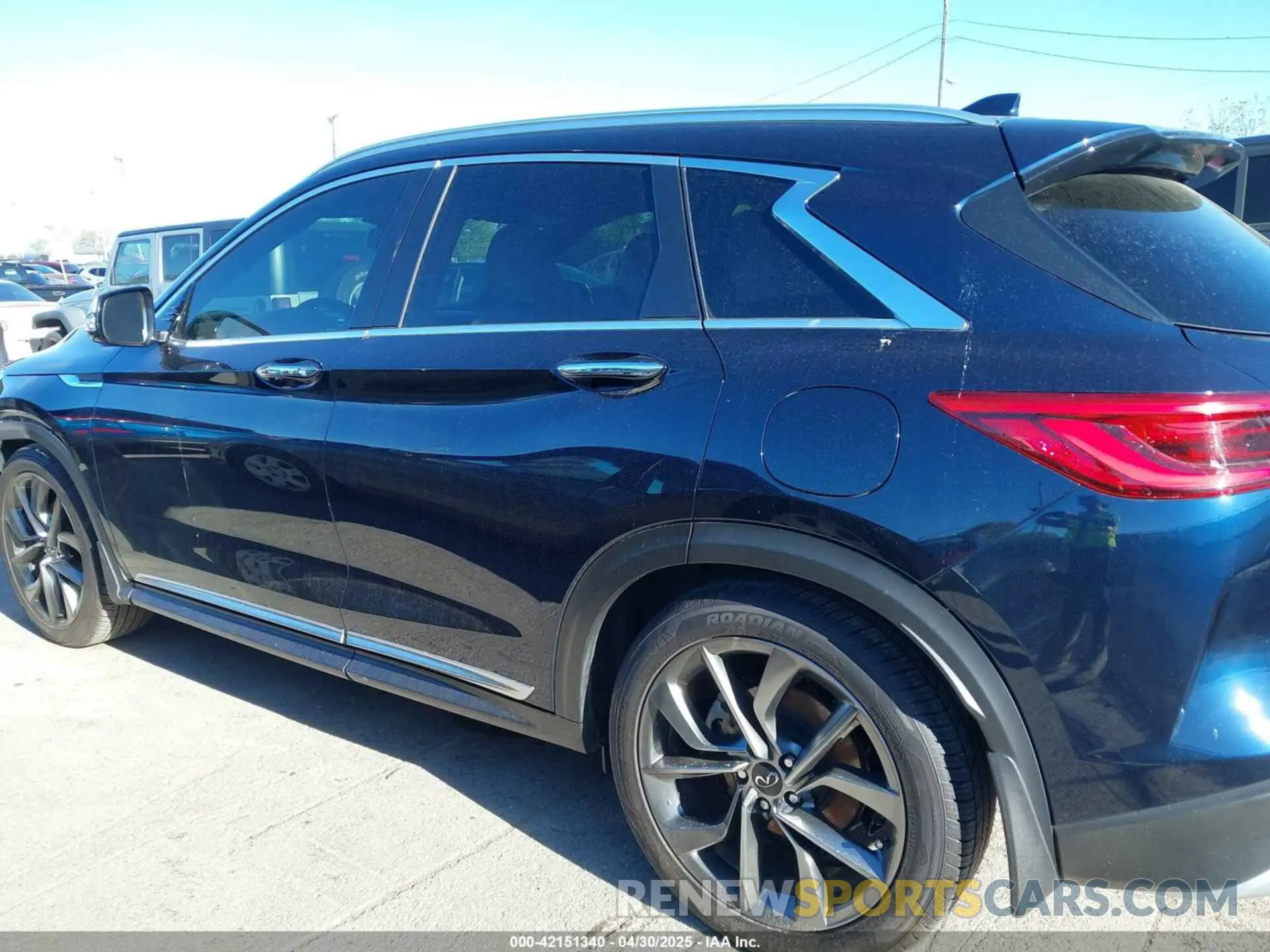 15 fotografías del automóvil dañado 3PCAJ5DA7MF100797 INFINITI QX50 2021
