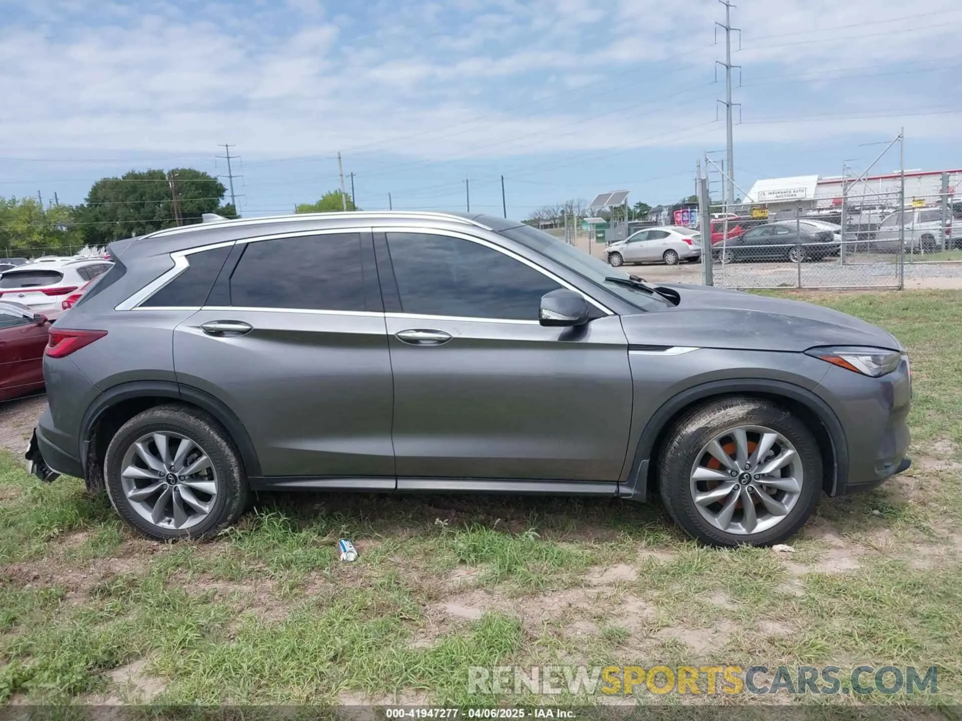 12 fotografías del automóvil dañado 3PCAJ5BA8NF120450 INFINITI QX50 2022
