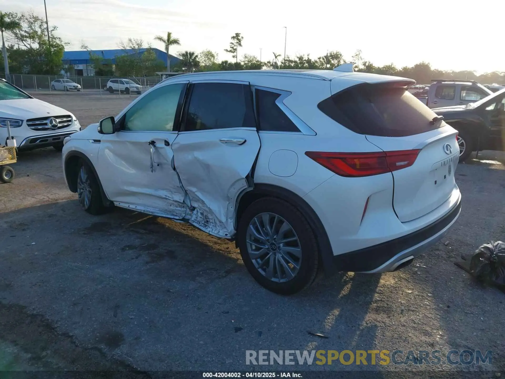 3 fotografías del automóvil dañado 3PCAJ5BA1RF108713 INFINITI QX50 2024