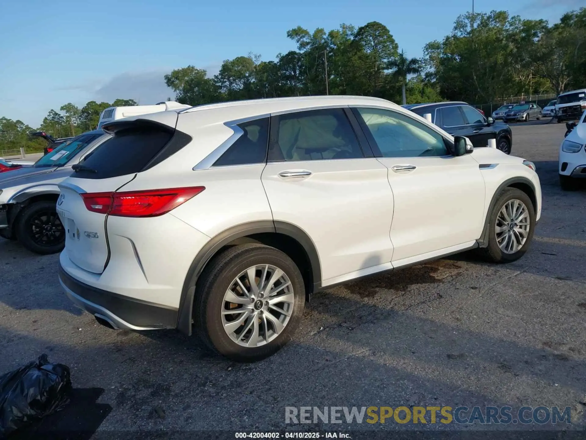 4 fotografías del automóvil dañado 3PCAJ5BA1RF108713 INFINITI QX50 2024