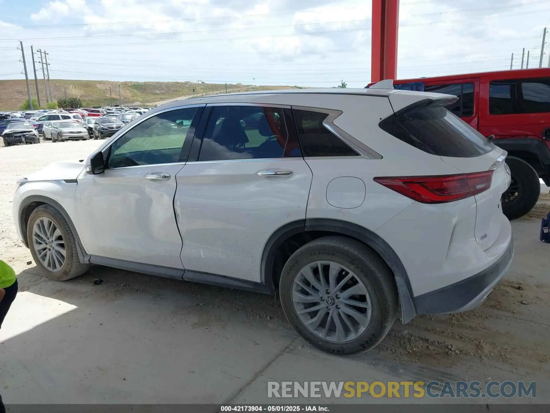 14 fotografías del automóvil dañado 3PCAJ5ABXSF101596 INFINITI QX50 2025