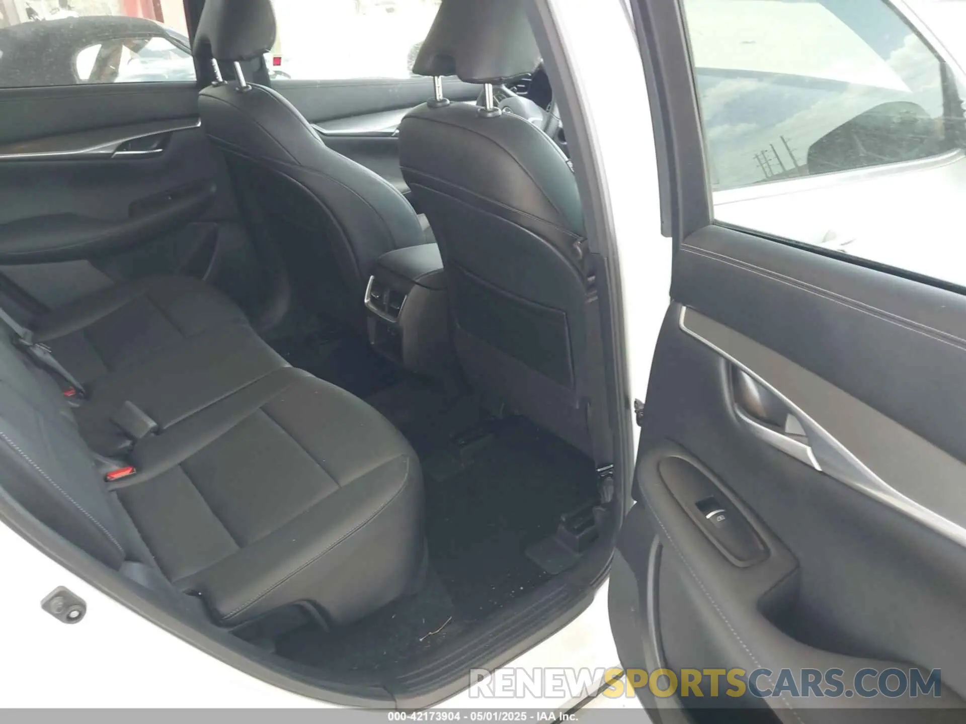 8 fotografías del automóvil dañado 3PCAJ5ABXSF101596 INFINITI QX50 2025