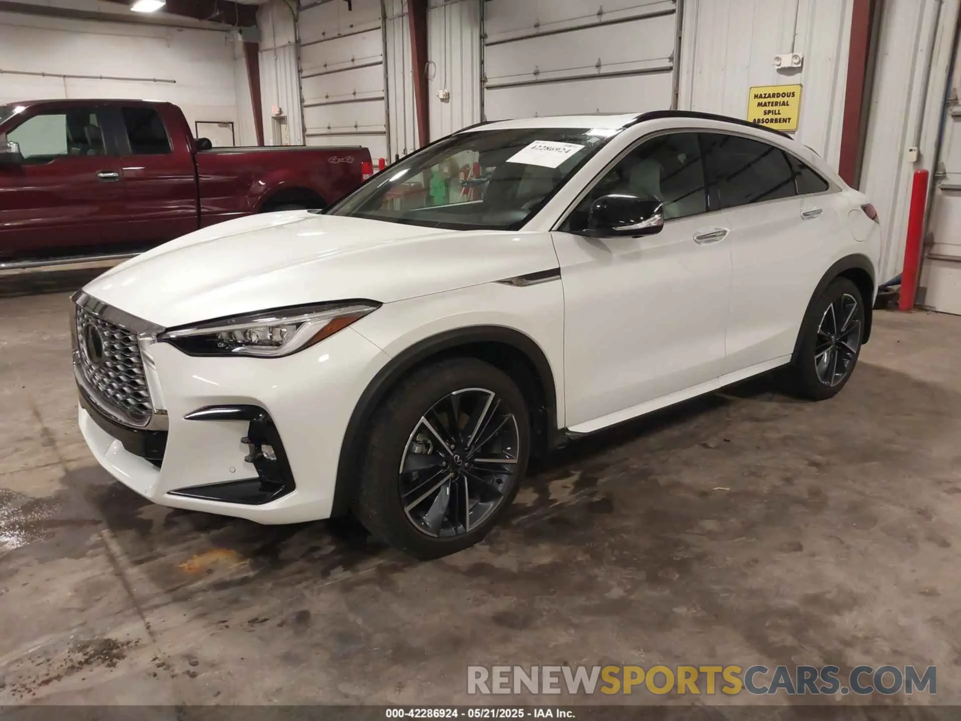 2 fotografías del automóvil dañado 3PCAJ5KR3PF121093 INFINITI QX55 2023