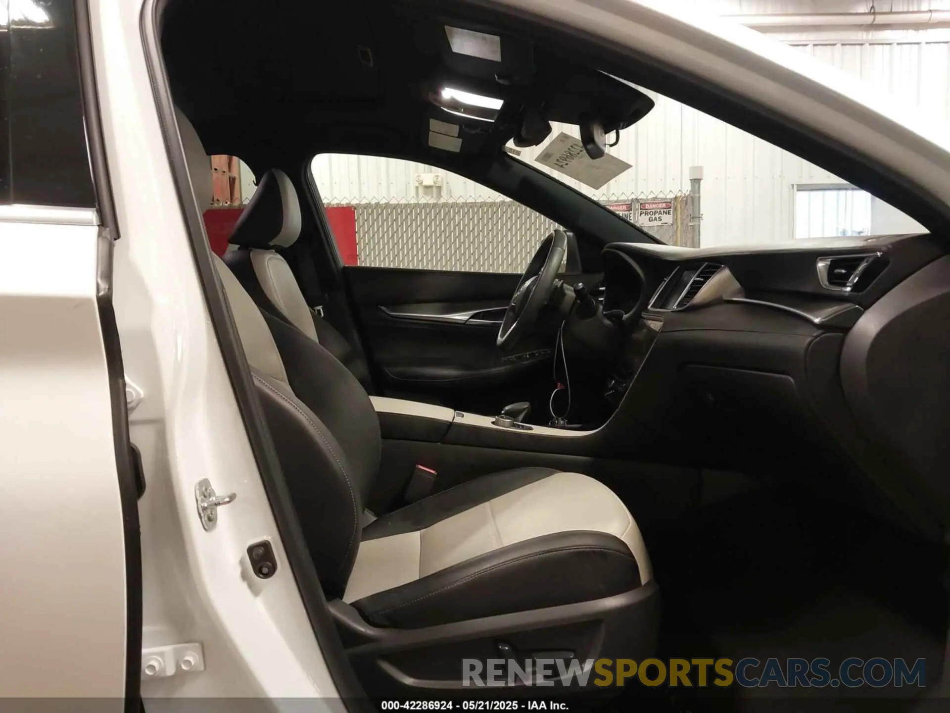 5 fotografías del automóvil dañado 3PCAJ5KR3PF121093 INFINITI QX55 2023