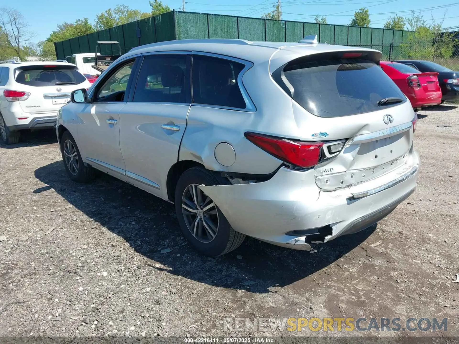 3 fotografías del automóvil dañado 5N1DL0MM2KC525869 INFINITI QX60 2019