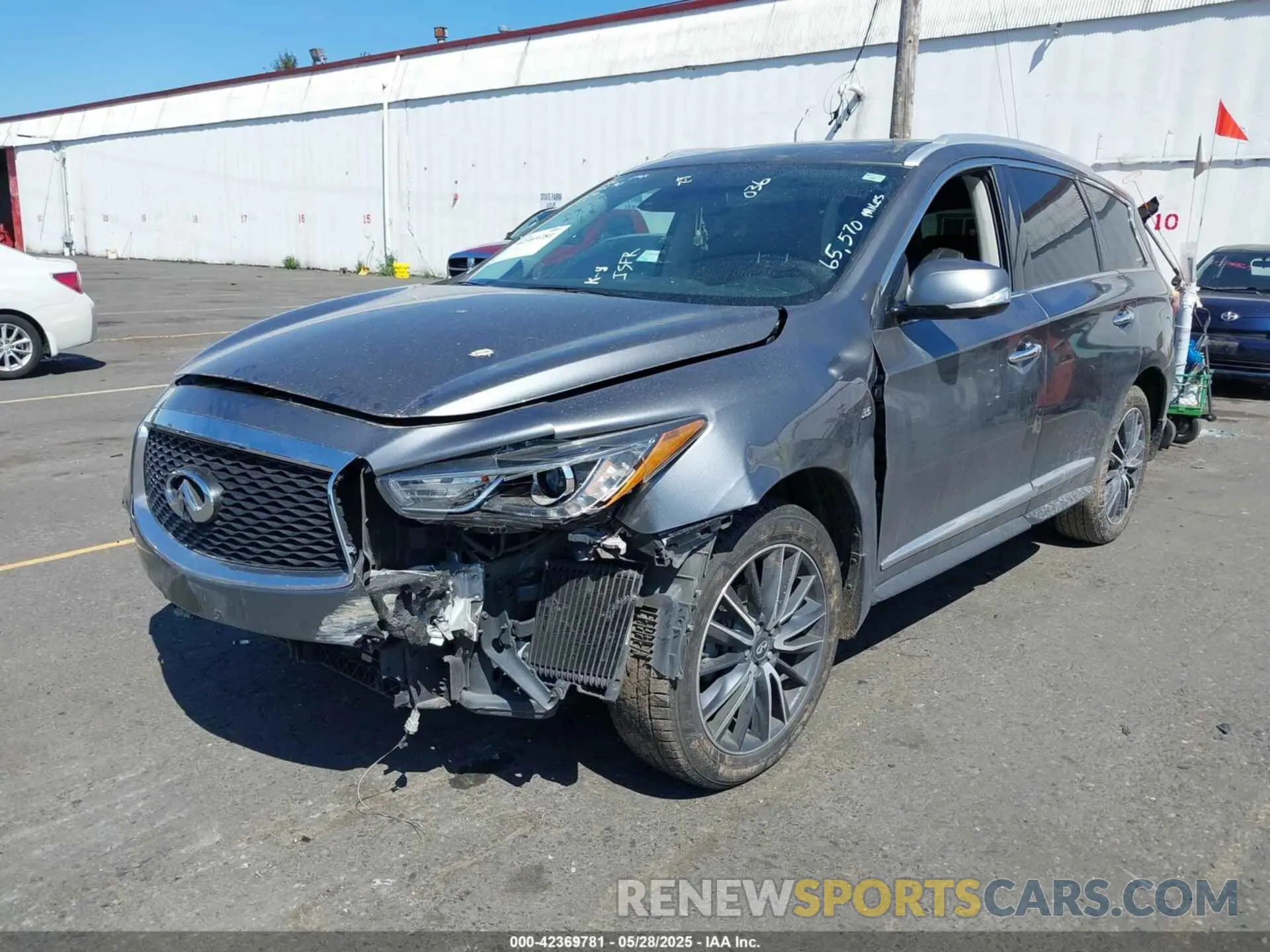 2 fotografías del automóvil dañado 5N1DL0MM6KC558342 INFINITI QX60 2019