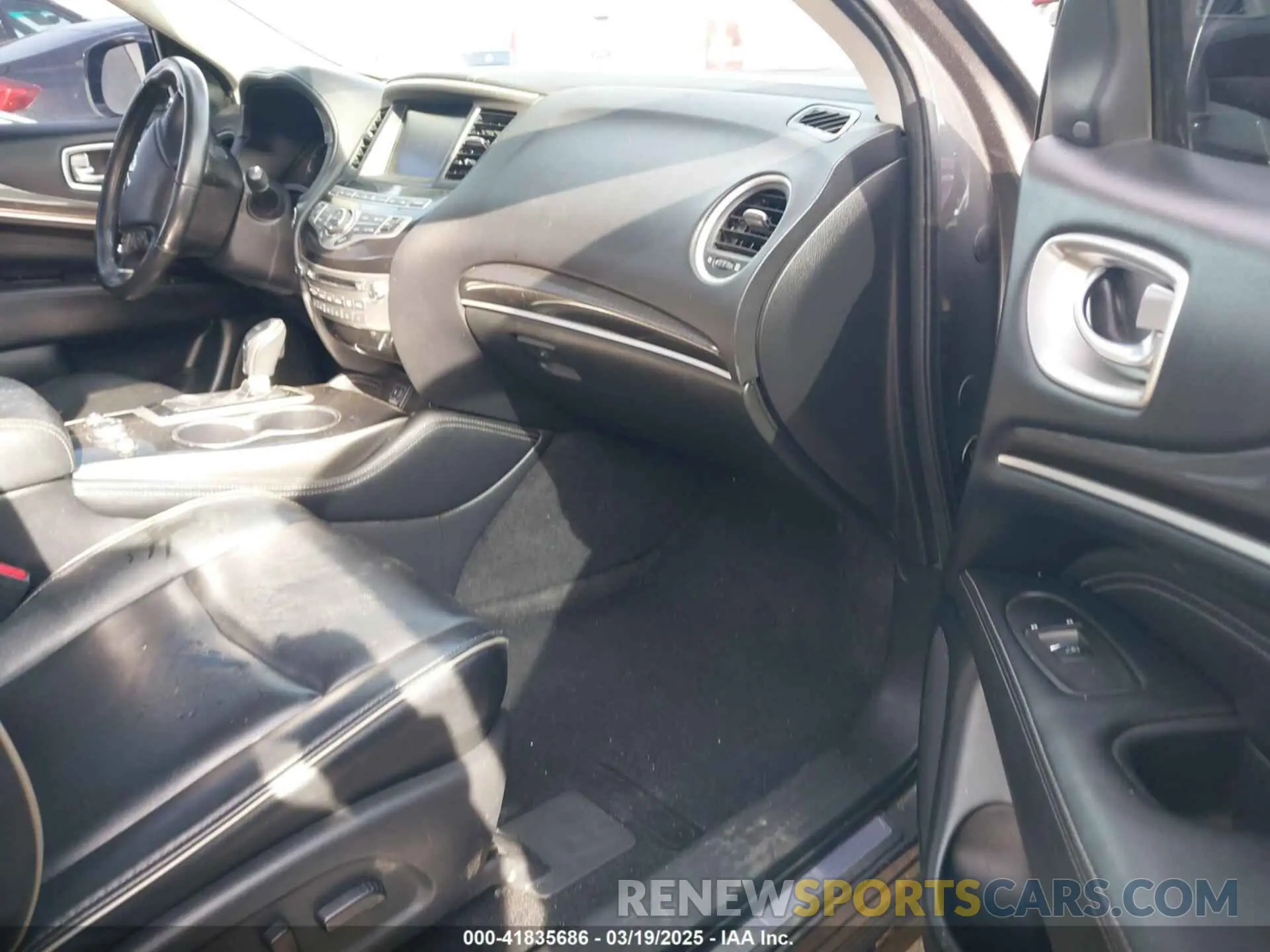 5 fotografías del automóvil dañado 5N1DL0MM7KC552081 INFINITI QX60 2019
