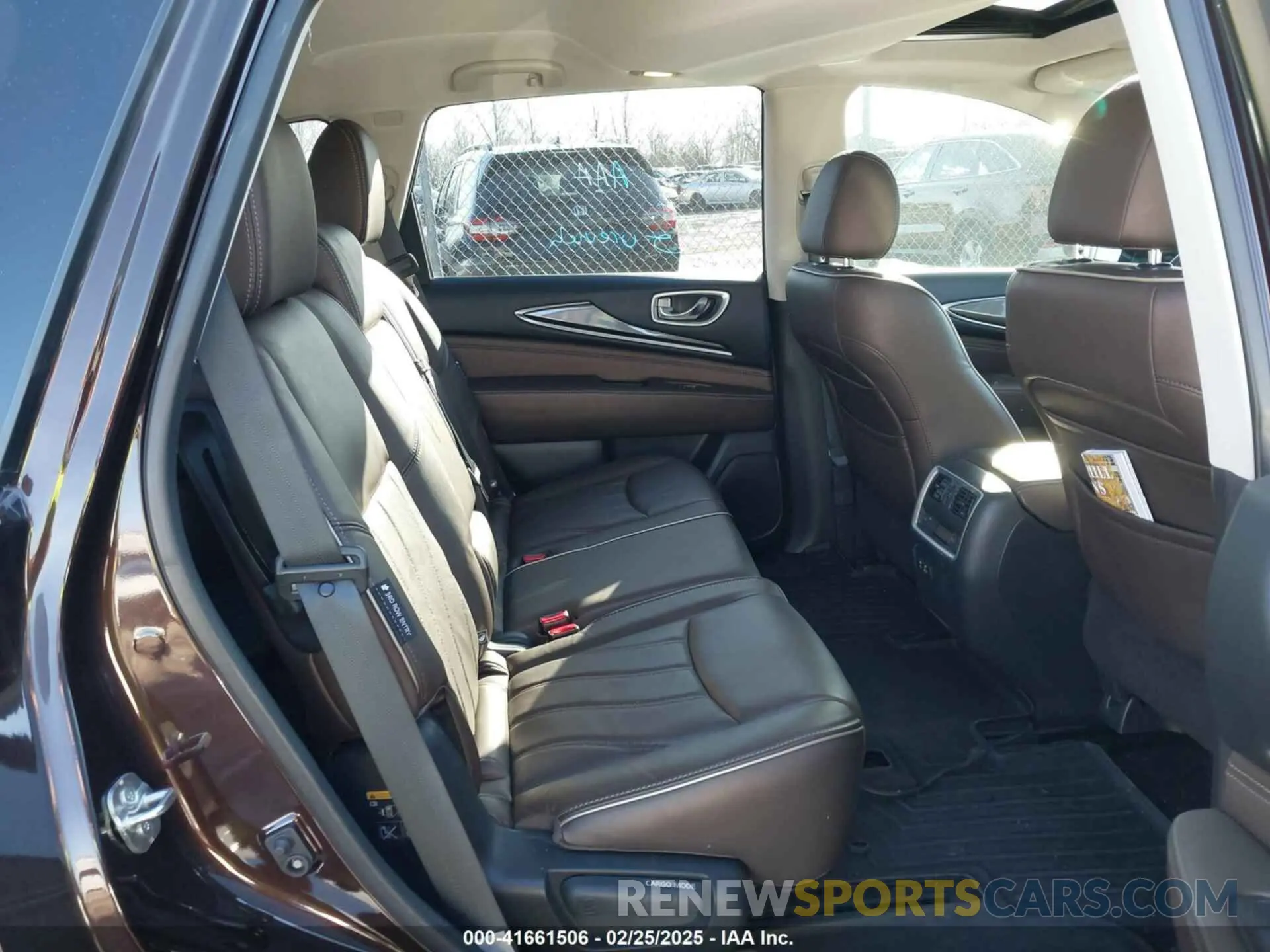 8 fotografías del automóvil dañado 5N1DL0MM8KC555829 INFINITI QX60 2019