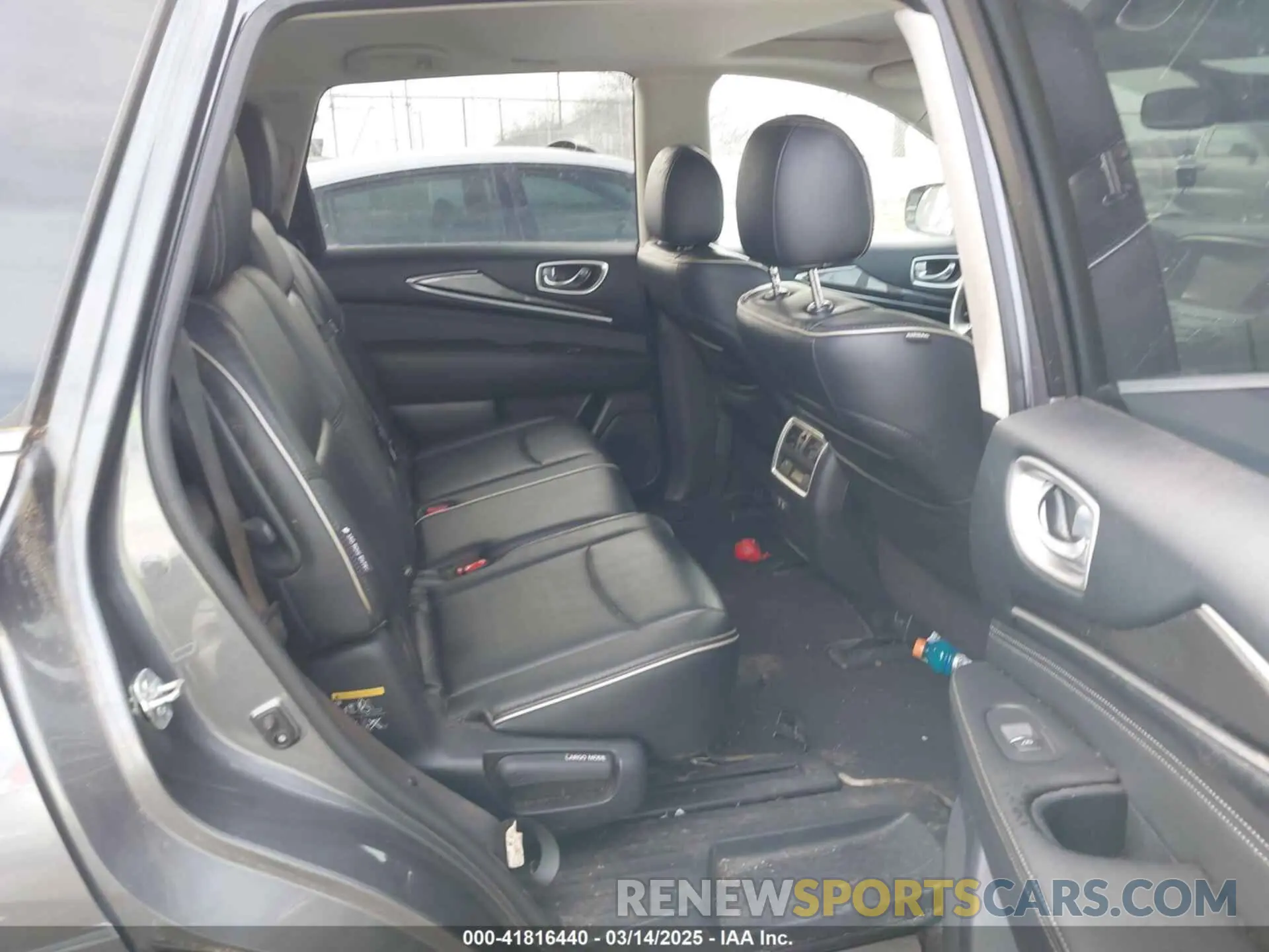 8 fotografías del automóvil dañado 5N1DL0MM9KC532625 INFINITI QX60 2019