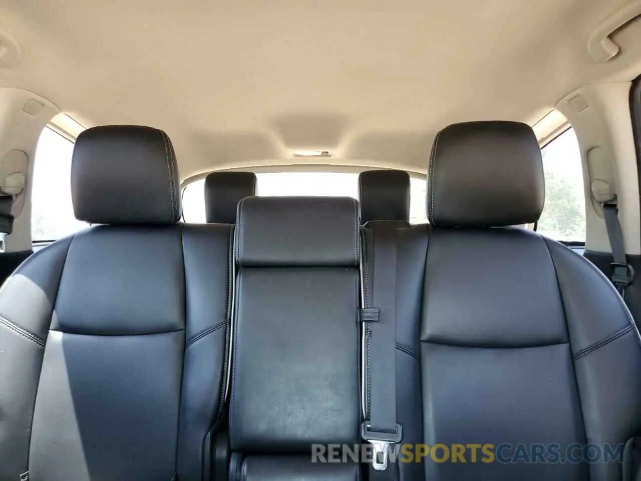 10 fotografías del automóvil dañado 5N1DL0MM9KC567715 INFINITI QX60 2019
