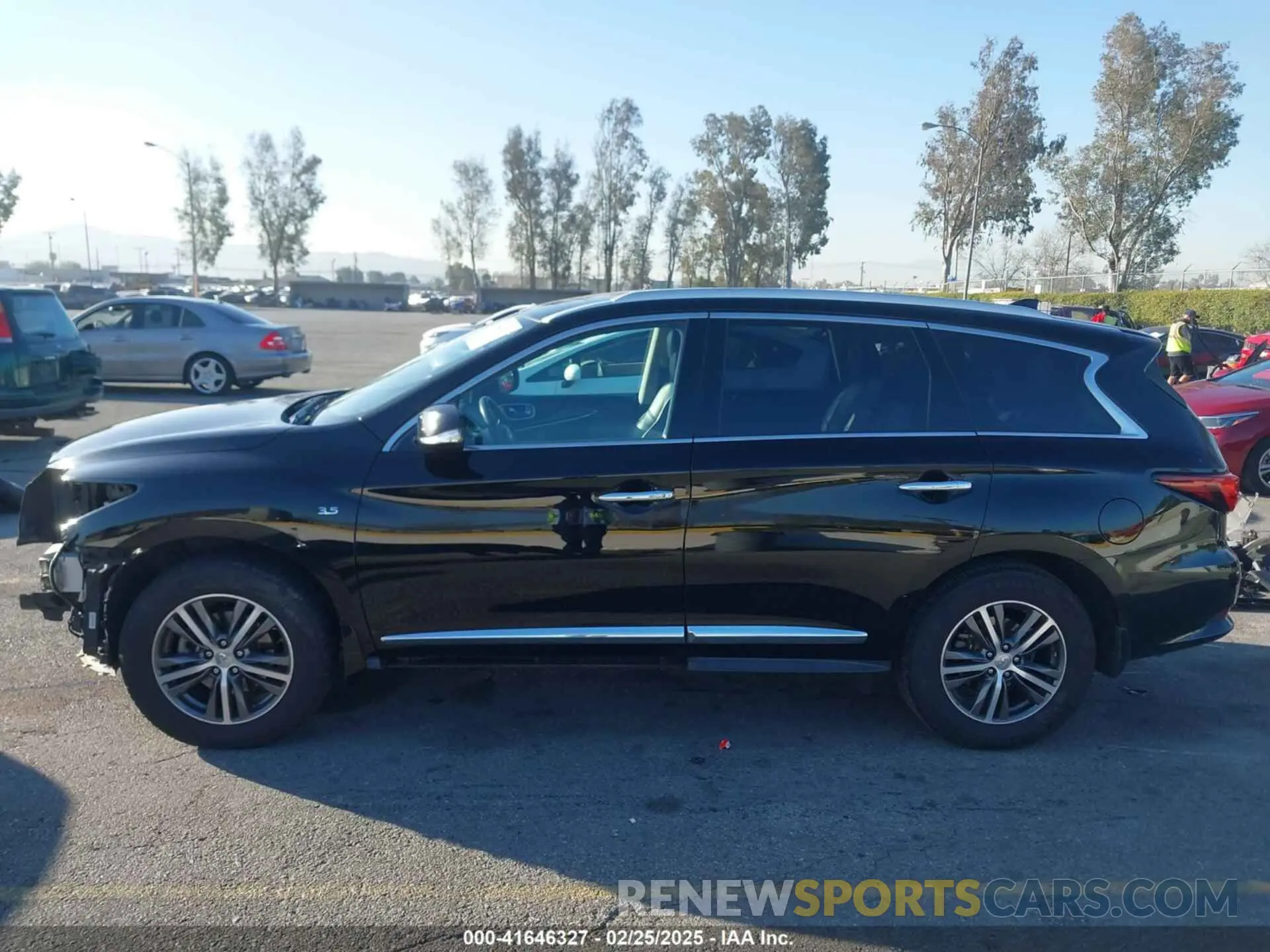 15 fotografías del automóvil dañado 5N1DL0MN0KC502373 INFINITI QX60 2019