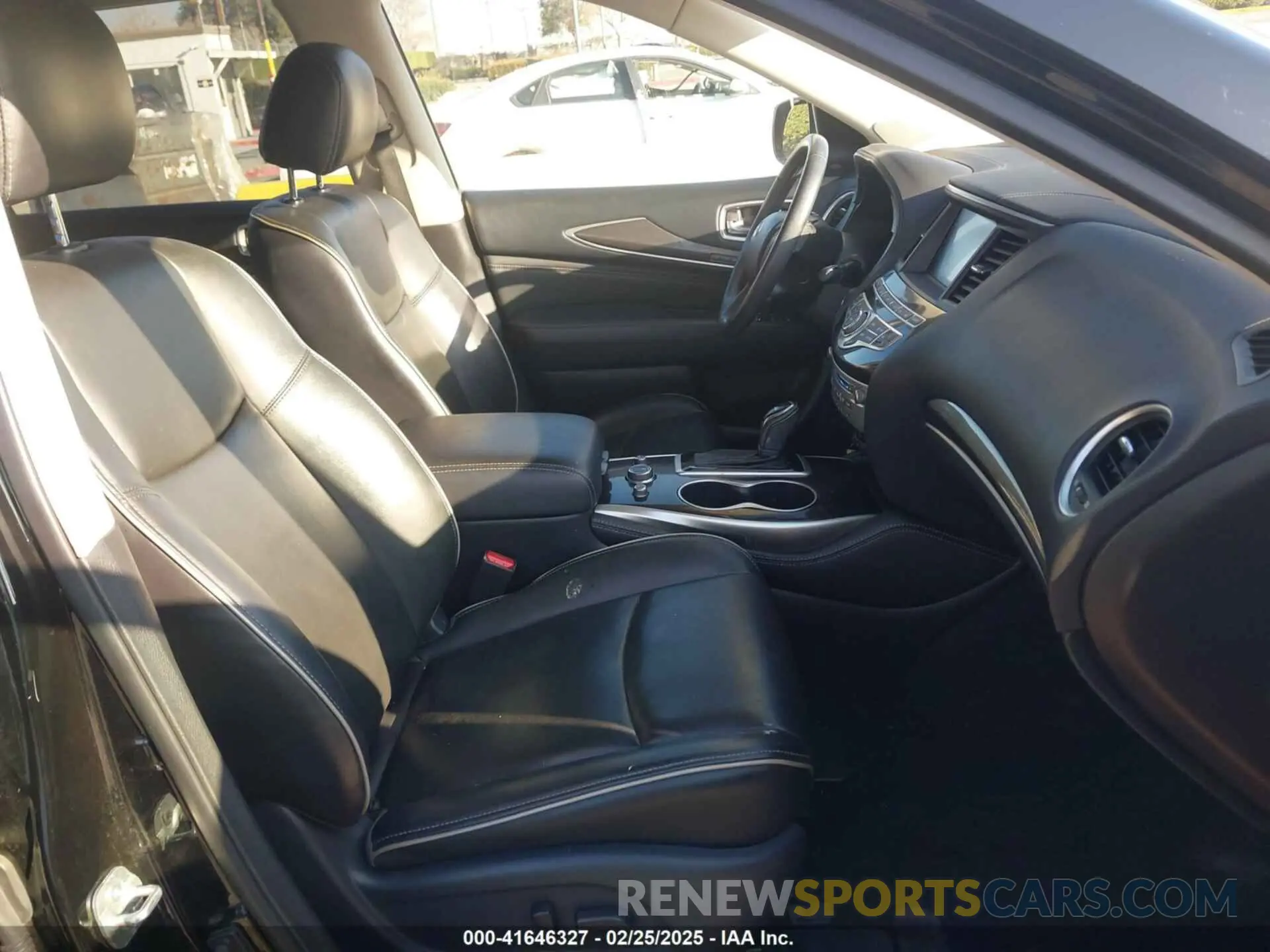 5 fotografías del automóvil dañado 5N1DL0MN0KC502373 INFINITI QX60 2019
