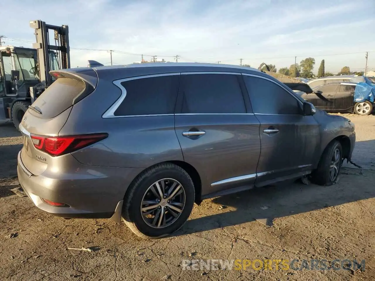 3 fotografías del automóvil dañado 5N1DL0MN0KC533719 INFINITI QX60 2019