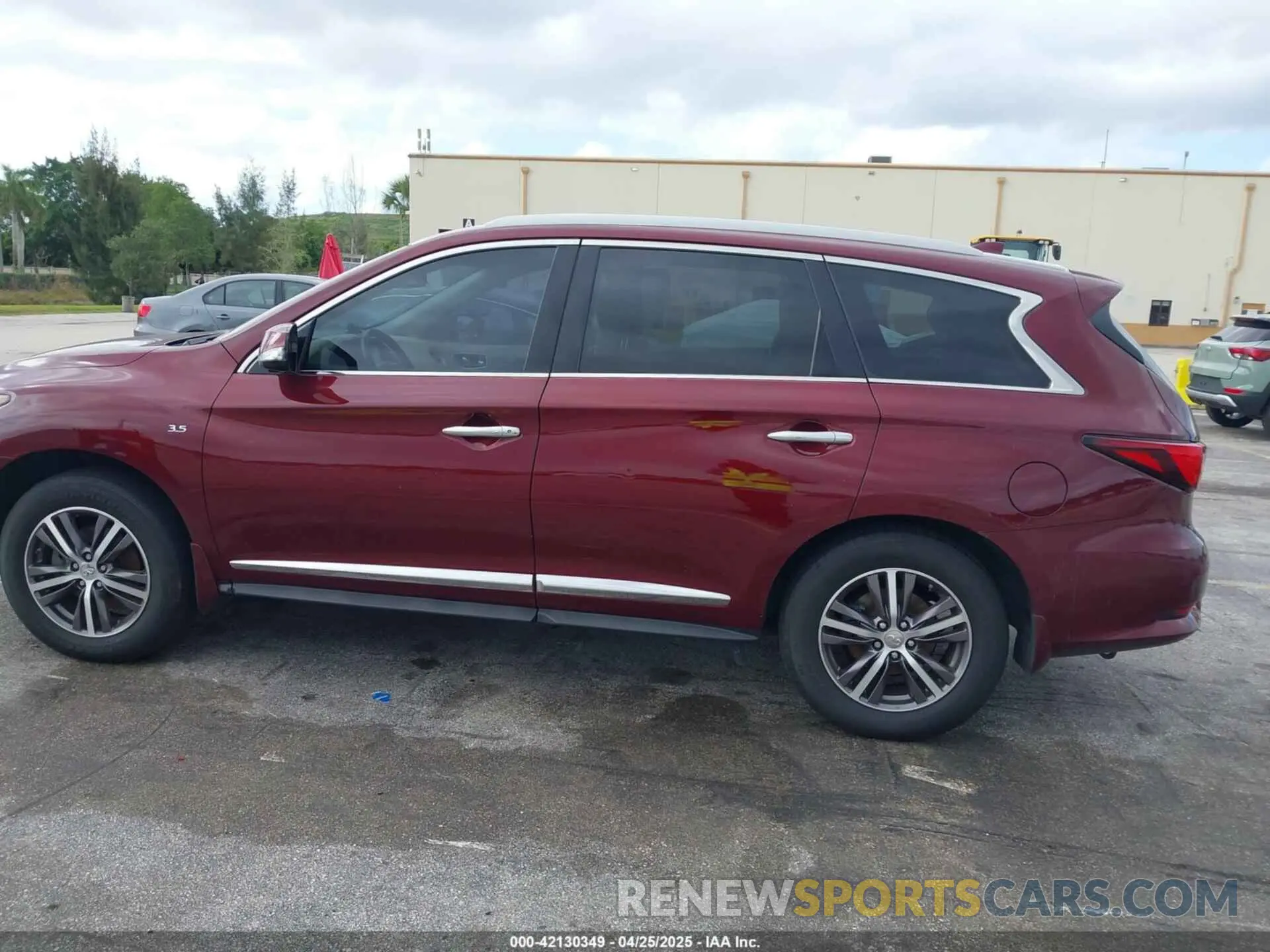 14 fotografías del automóvil dañado 5N1DL0MN3KC502044 INFINITI QX60 2019