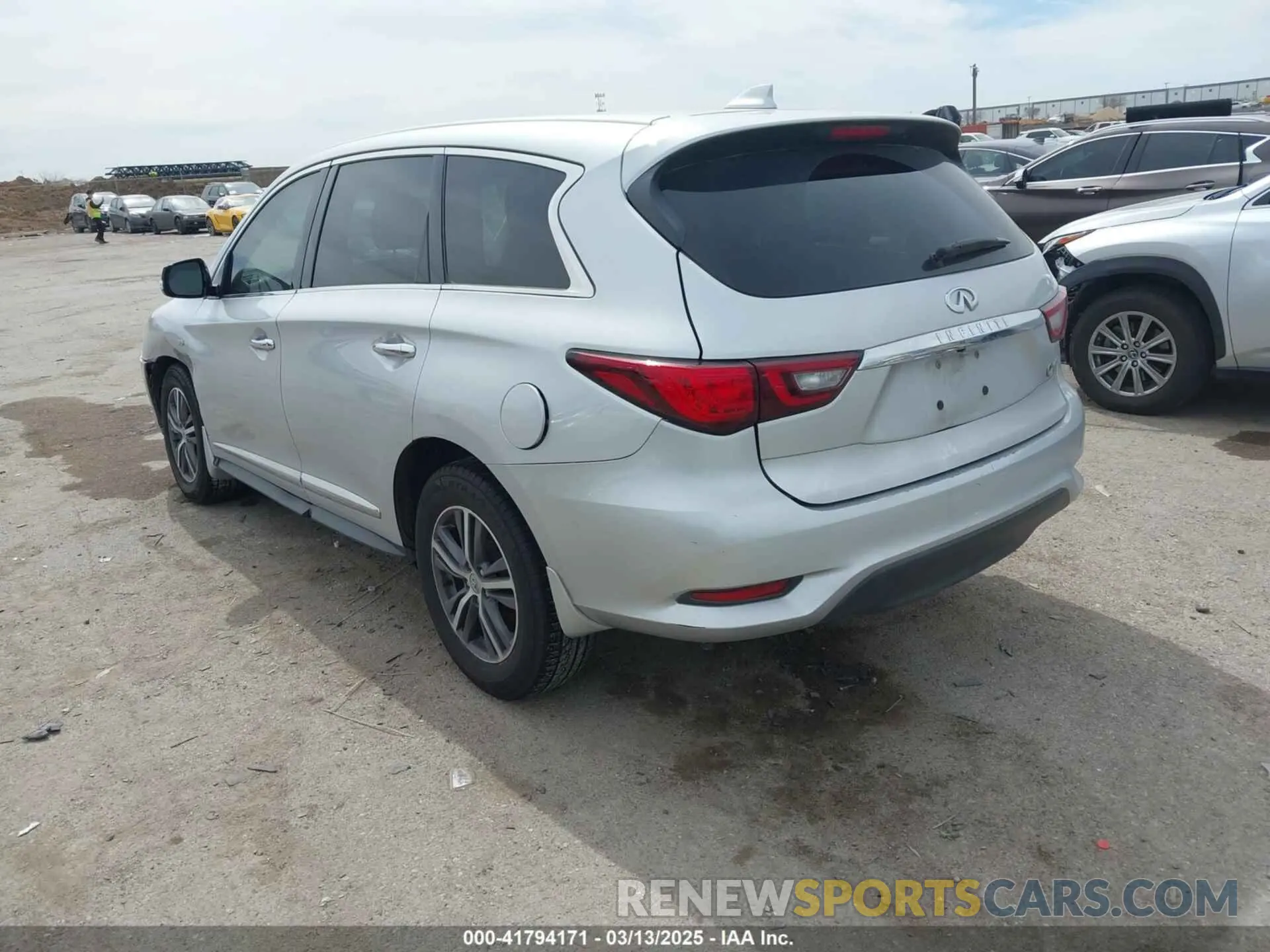 3 fotografías del automóvil dañado 5N1DL0MN3KC548764 INFINITI QX60 2019