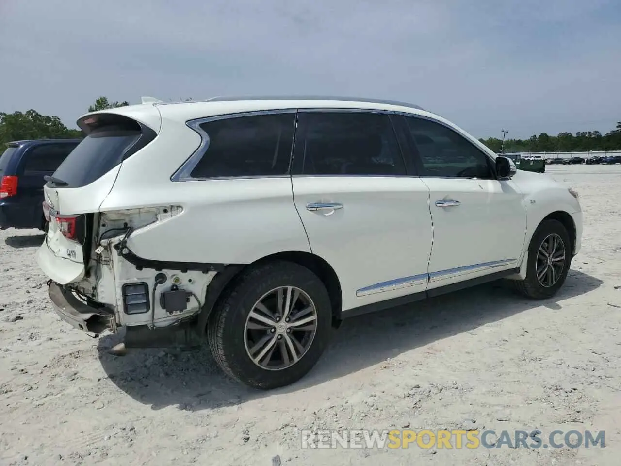 3 fotografías del automóvil dañado 5N1DL0MN4KC532928 INFINITI QX60 2019