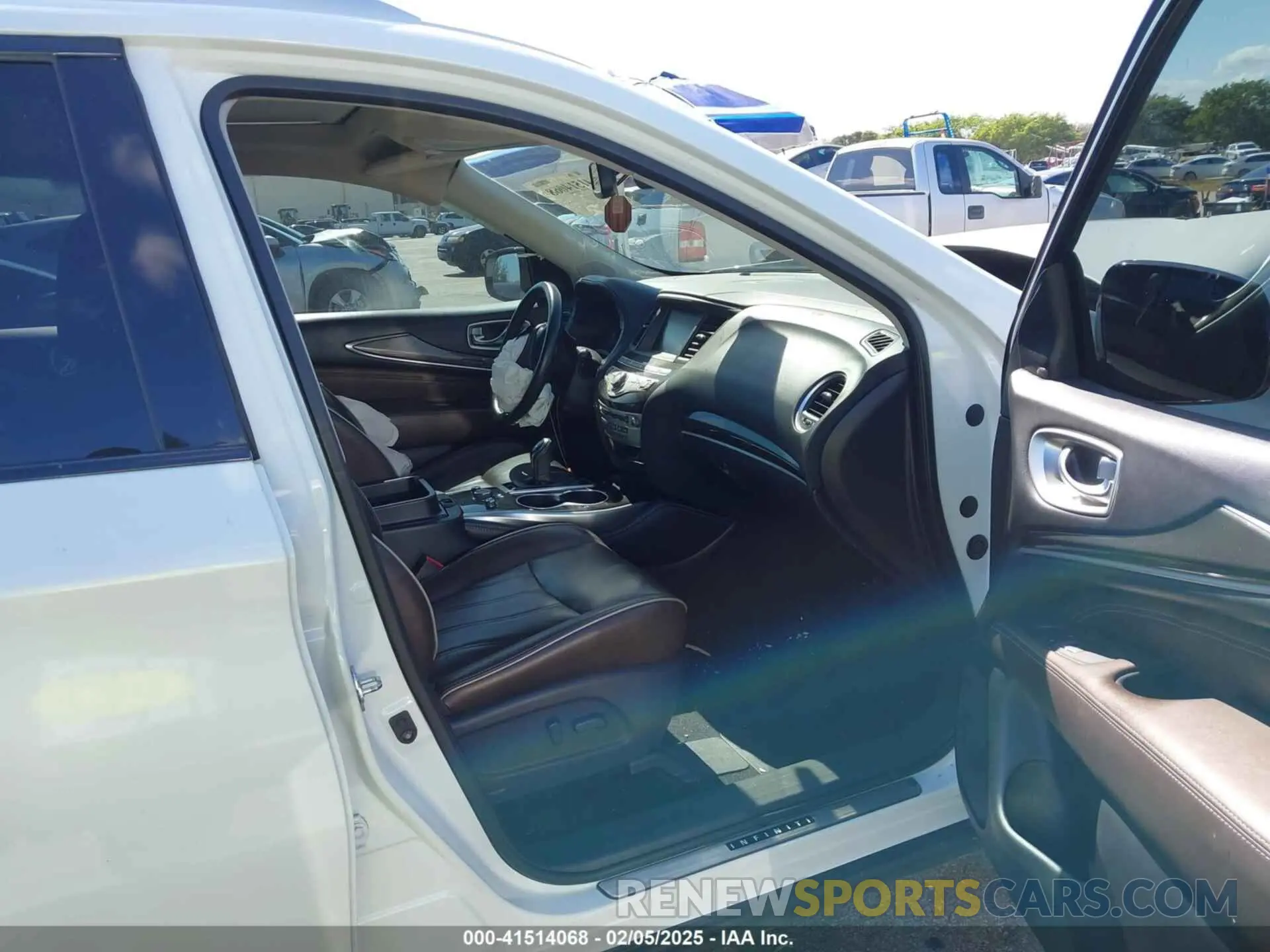 5 fotografías del automóvil dañado 5N1DL0MN6KC502748 INFINITI QX60 2019