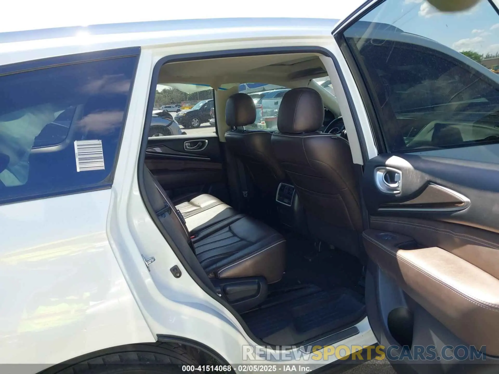 8 fotografías del automóvil dañado 5N1DL0MN6KC502748 INFINITI QX60 2019