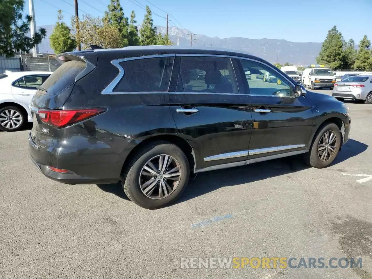 3 fotografías del automóvil dañado 5N1DL0MN6KC516732 INFINITI QX60 2019