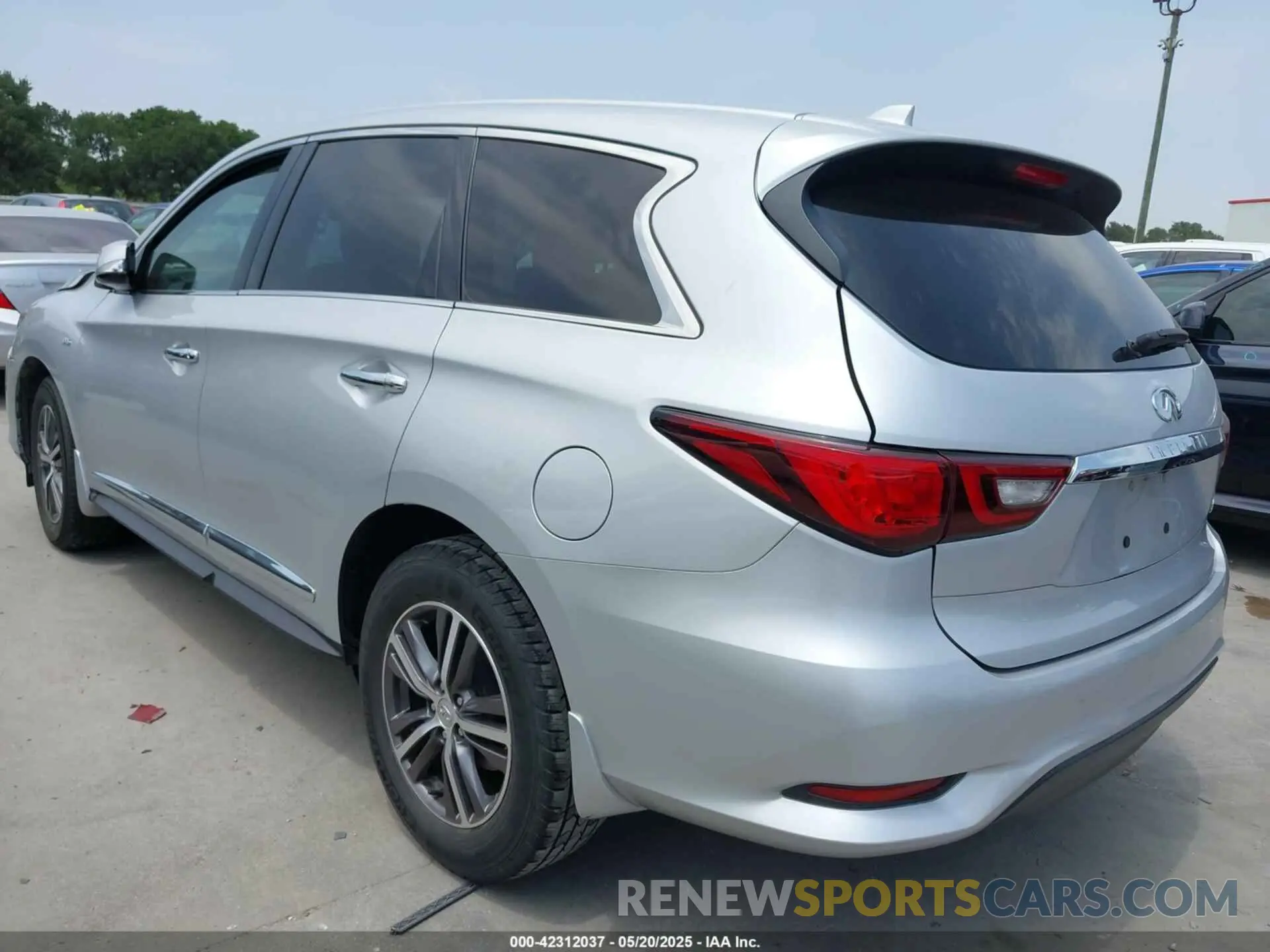 3 fotografías del automóvil dañado 5N1DL0MN8KC548730 INFINITI QX60 2019