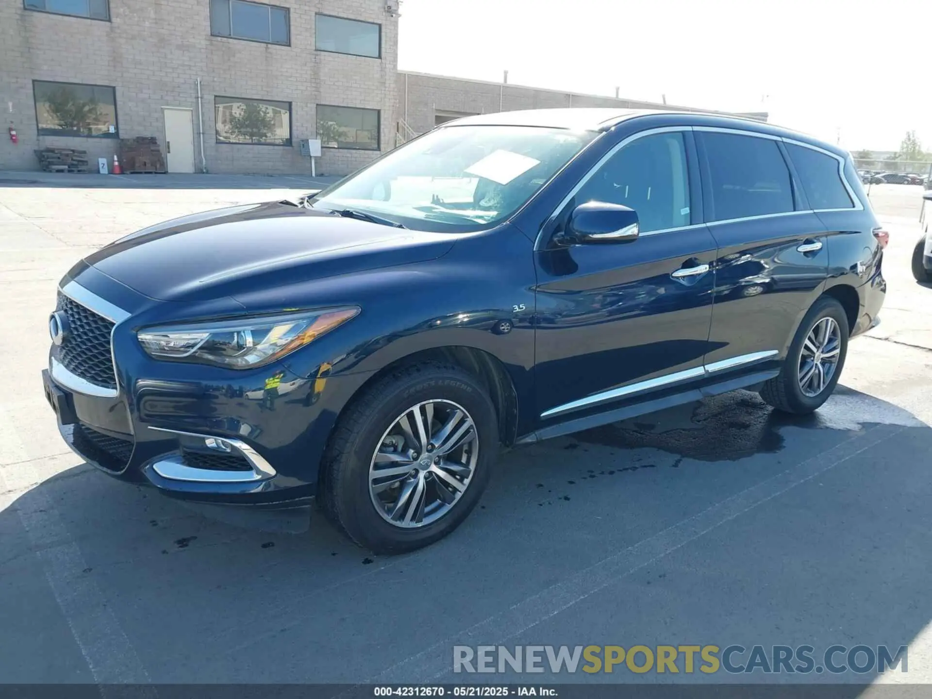 2 fotografías del automóvil dañado 5N1DL0MN9KC567285 INFINITI QX60 2019