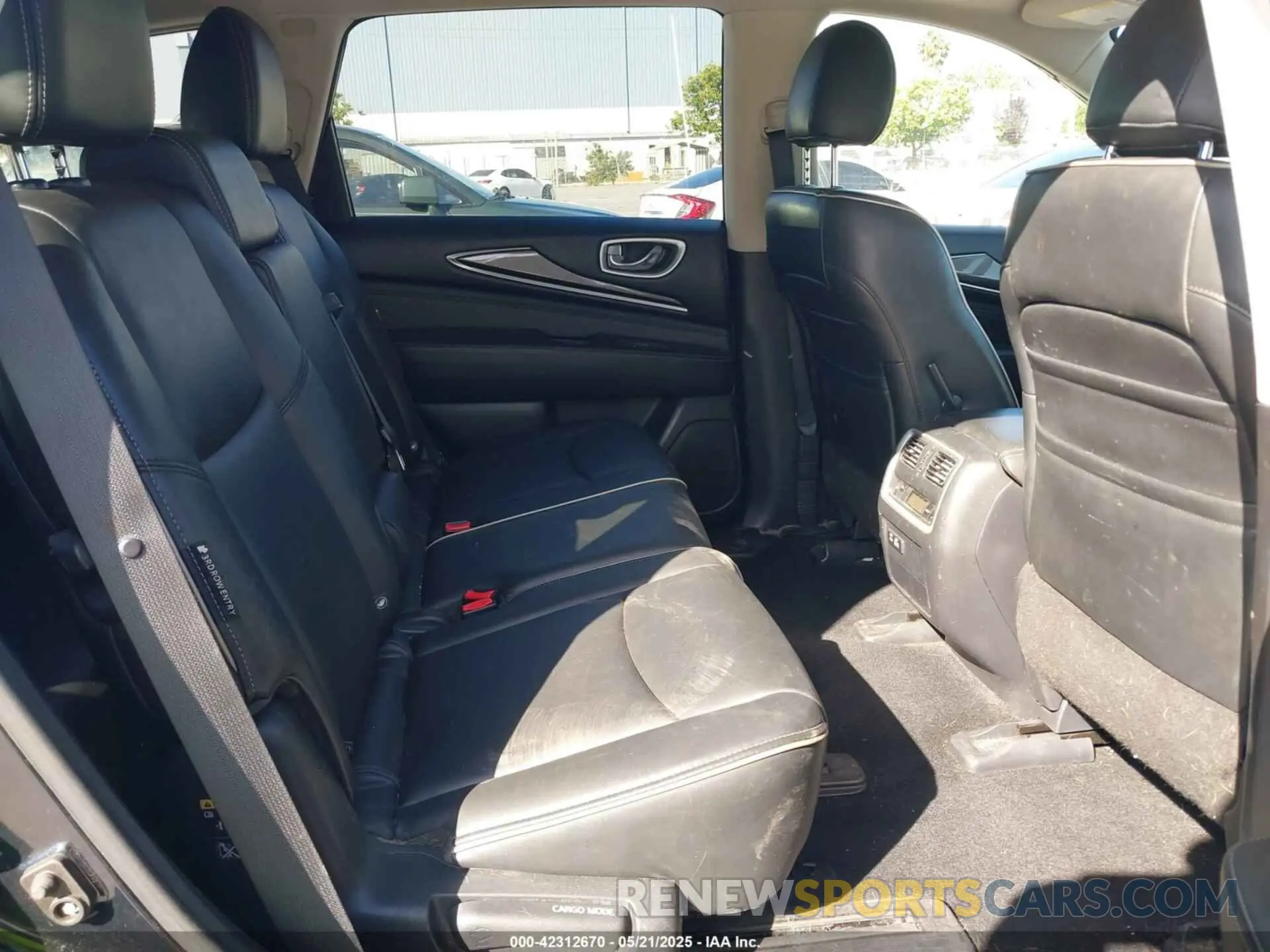 8 fotografías del automóvil dañado 5N1DL0MN9KC567285 INFINITI QX60 2019