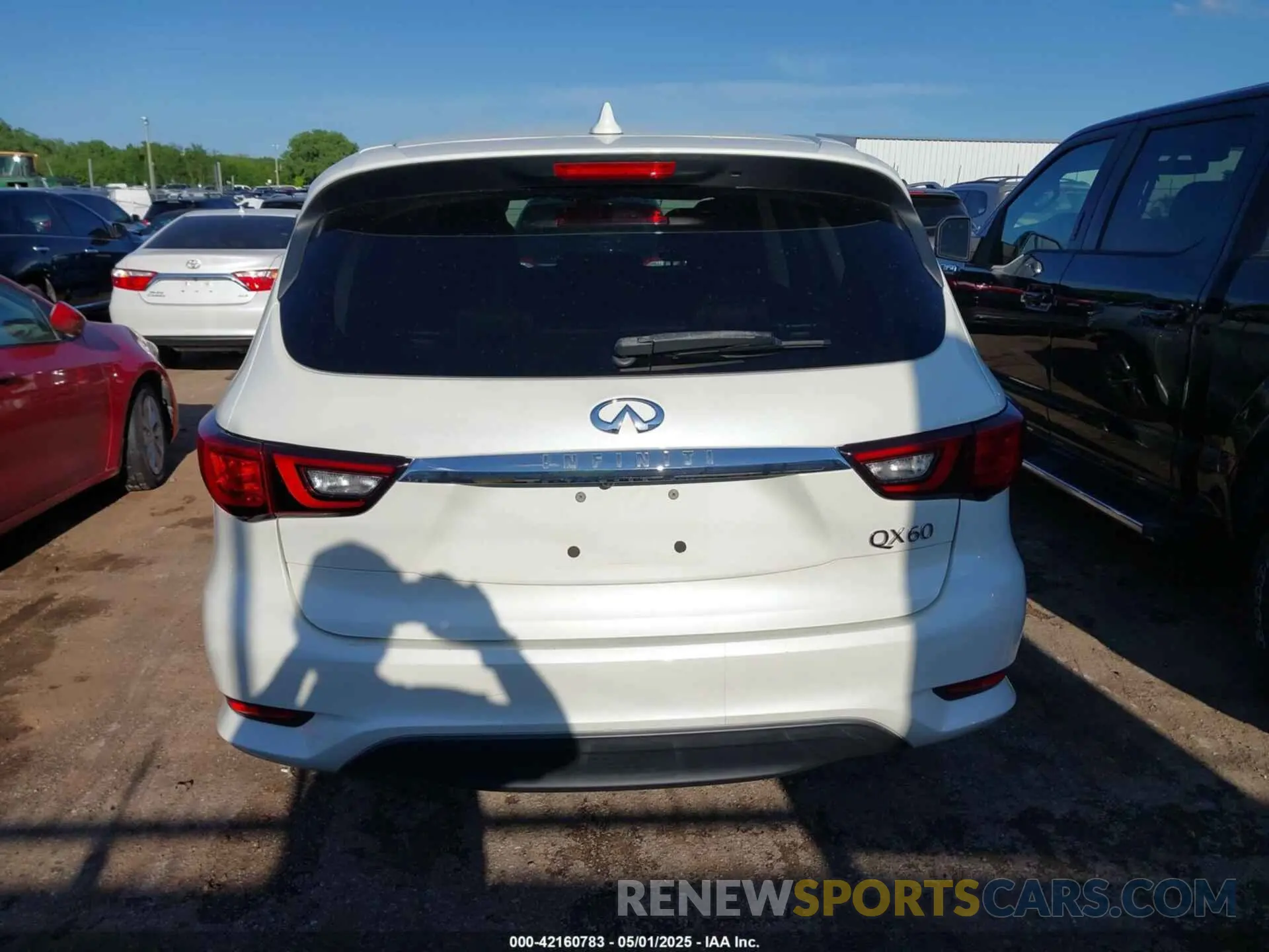 15 fotografías del automóvil dañado 5N1DL0MNXKC503952 INFINITI QX60 2019