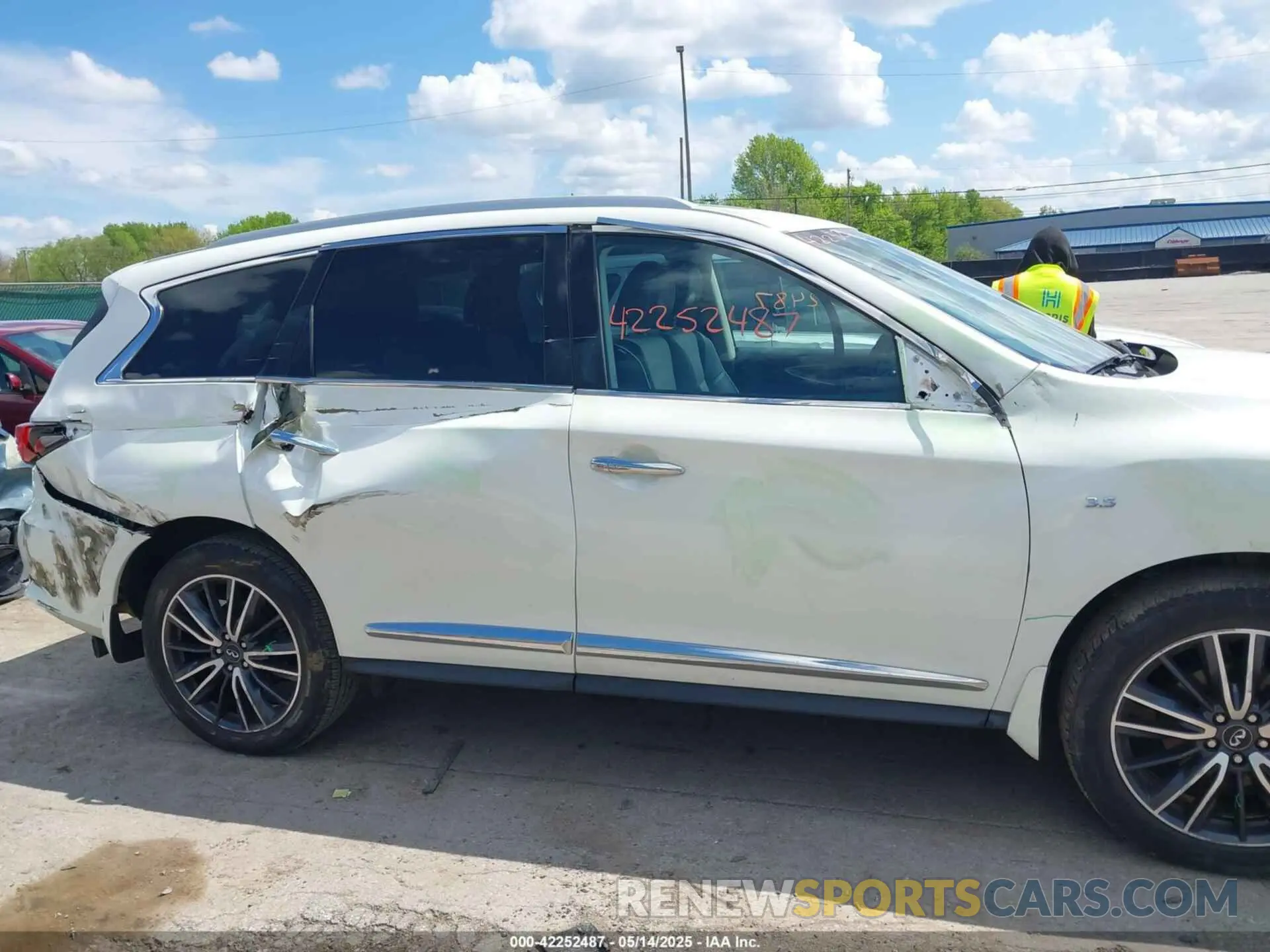 13 fotografías del automóvil dañado 5N1DL0MM3LC548742 INFINITI QX60 2020