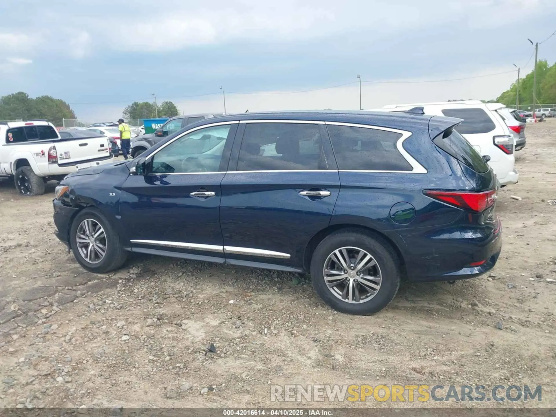 14 fotografías del automóvil dañado 5N1DL0MM6LC528615 INFINITI QX60 2020