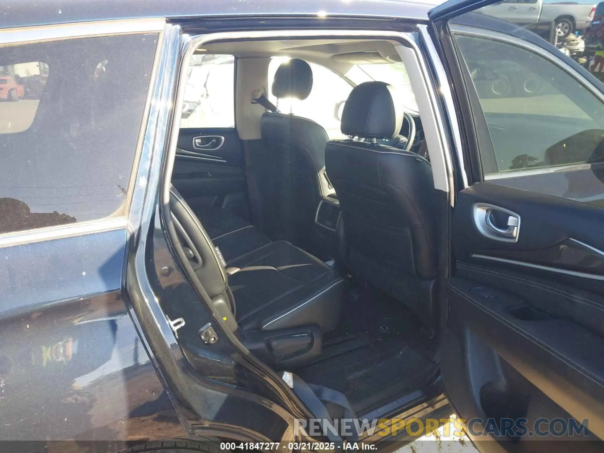 8 fotografías del automóvil dañado 5N1DL0MMXLC526804 INFINITI QX60 2020
