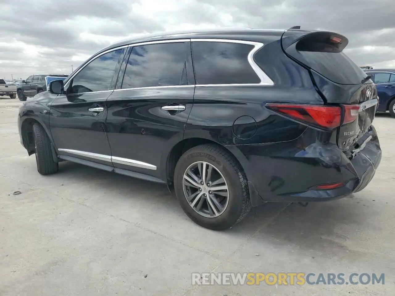 2 fotografías del automóvil dañado 5N1DL0MN1LC501752 INFINITI QX60 2020