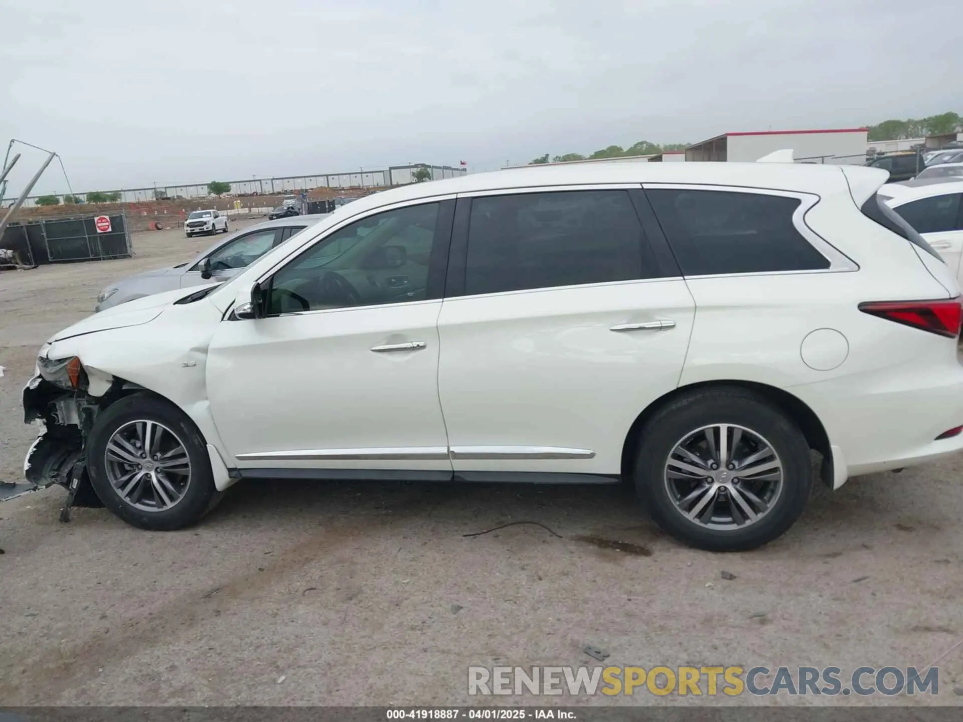 15 fotografías del automóvil dañado 5N1DL0MN2LC531102 INFINITI QX60 2020