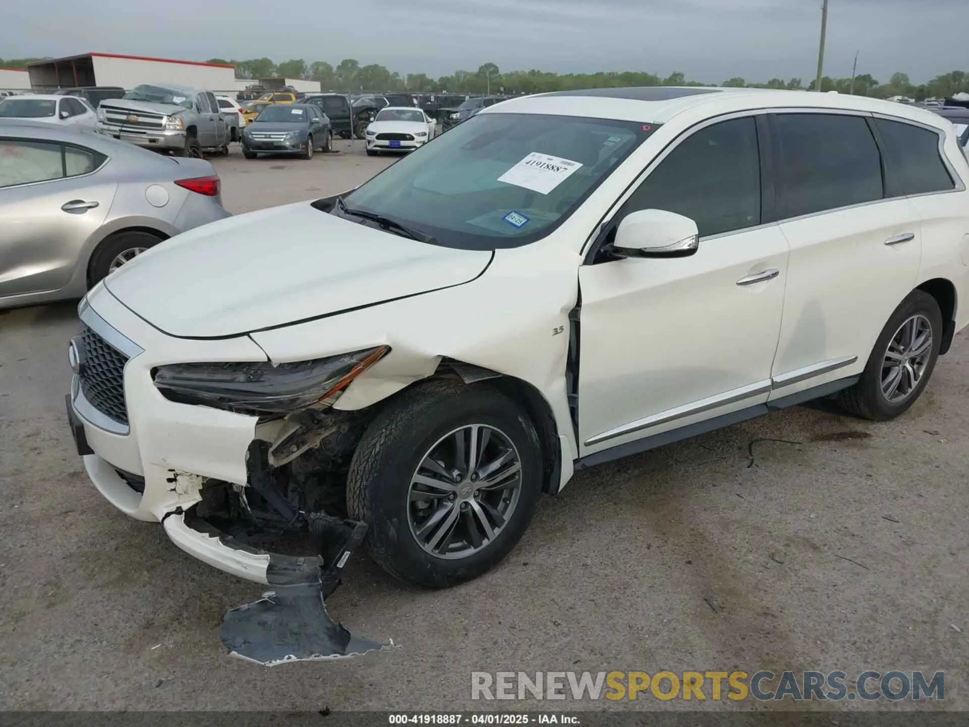 2 fotografías del automóvil dañado 5N1DL0MN2LC531102 INFINITI QX60 2020