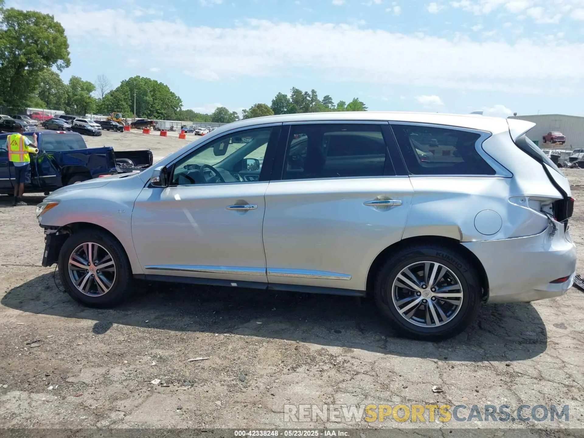 15 fotografías del automóvil dañado 5N1DL0MN7LC529460 INFINITI QX60 2020