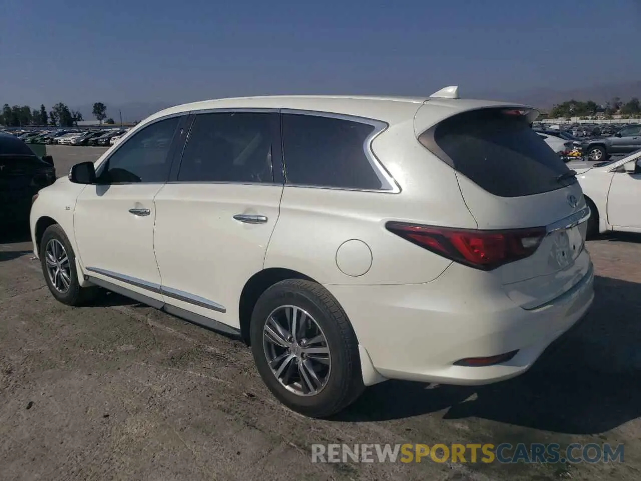 2 fotografías del automóvil dañado 5N1DL0MN8LC516863 INFINITI QX60 2020