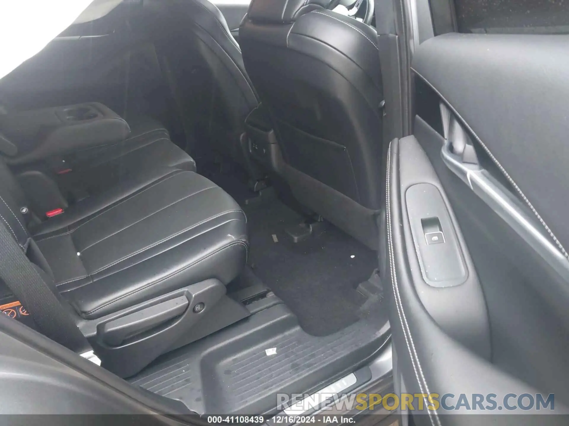 8 fotografías del automóvil dañado 5N1DL1ES3NC331083 INFINITI QX60 2022