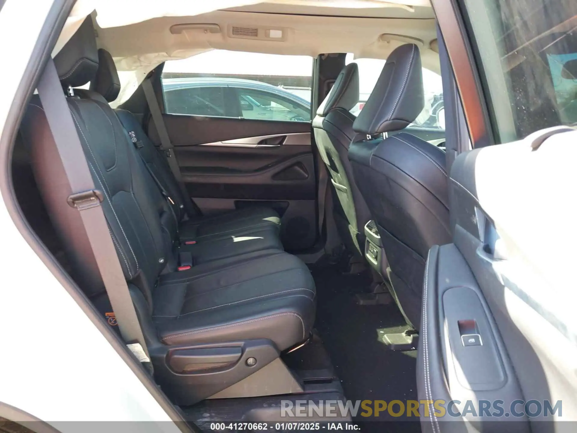 8 fotografías del automóvil dañado 5N1DL1FR1NC337198 INFINITI QX60 2022