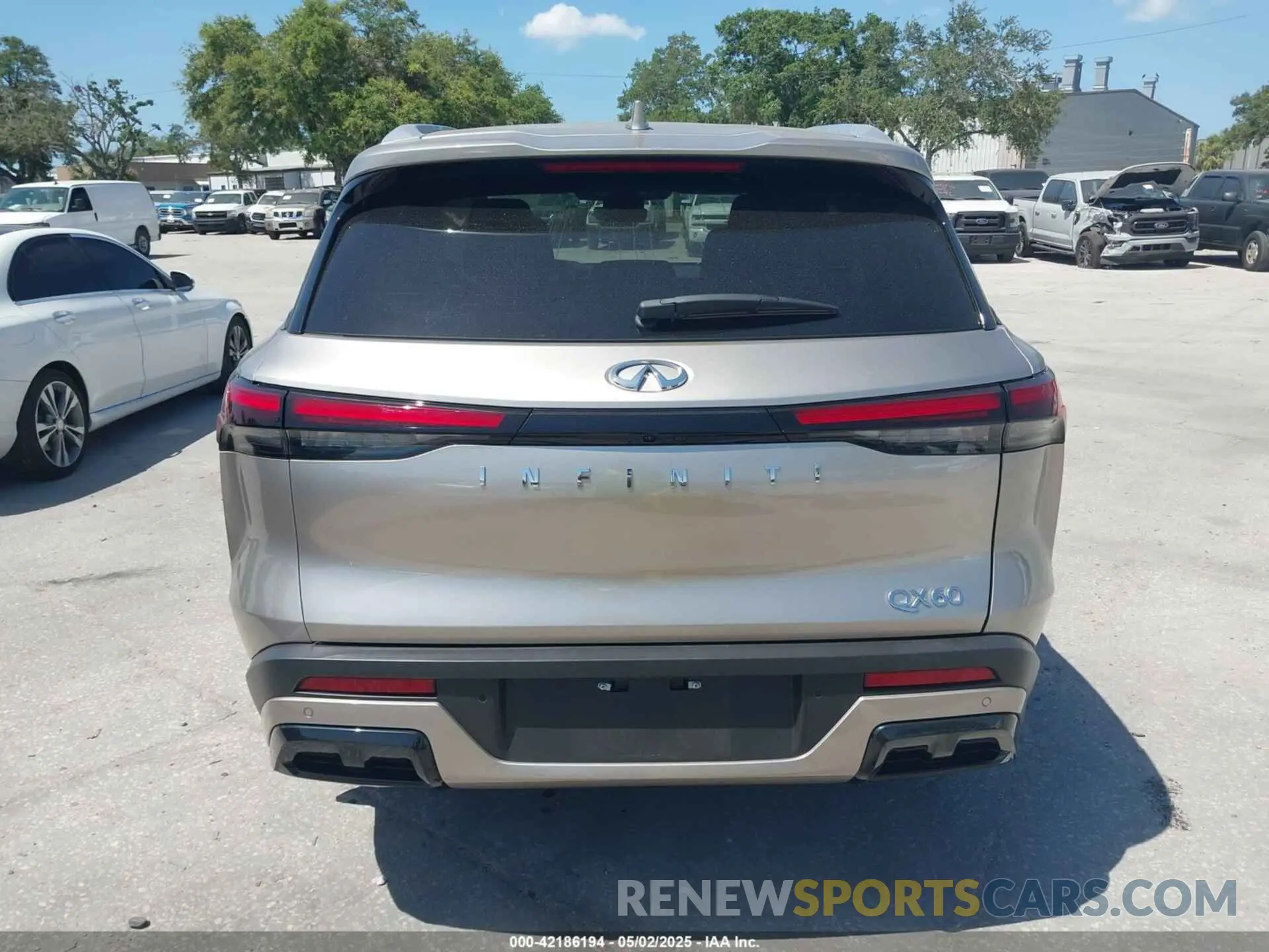 15 fotografías del automóvil dañado 5N1DL1FR3RC346815 INFINITI QX60 2024