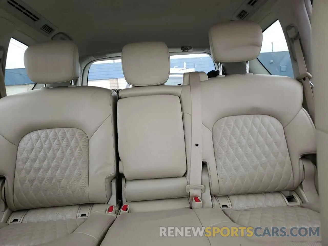 10 fotografías del automóvil dañado JN8AZ2NC1K9460750 INFINITI QX80 2019