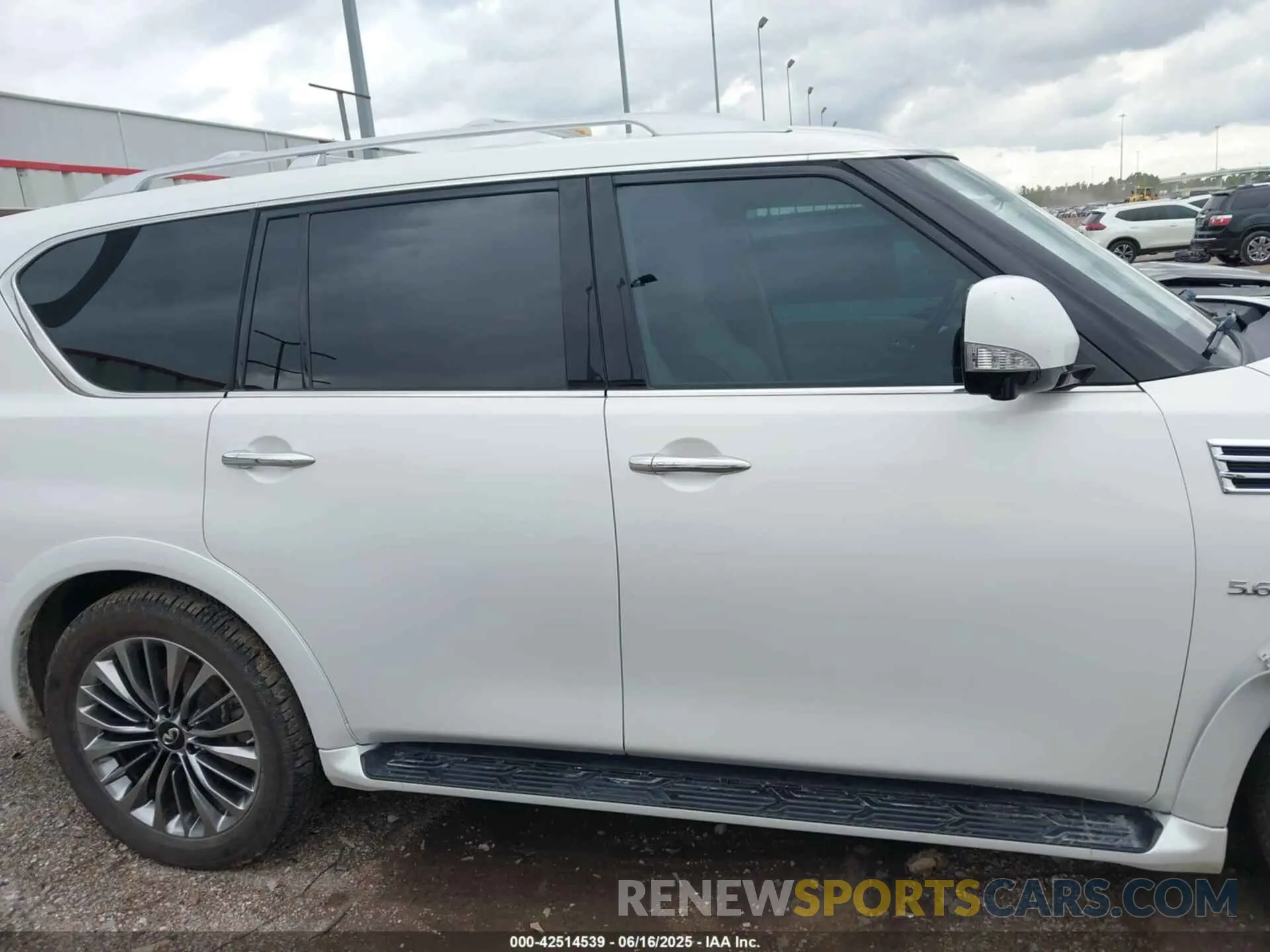 13 fotografías del automóvil dañado JN8AZ2ND2K9850281 INFINITI QX80 2019
