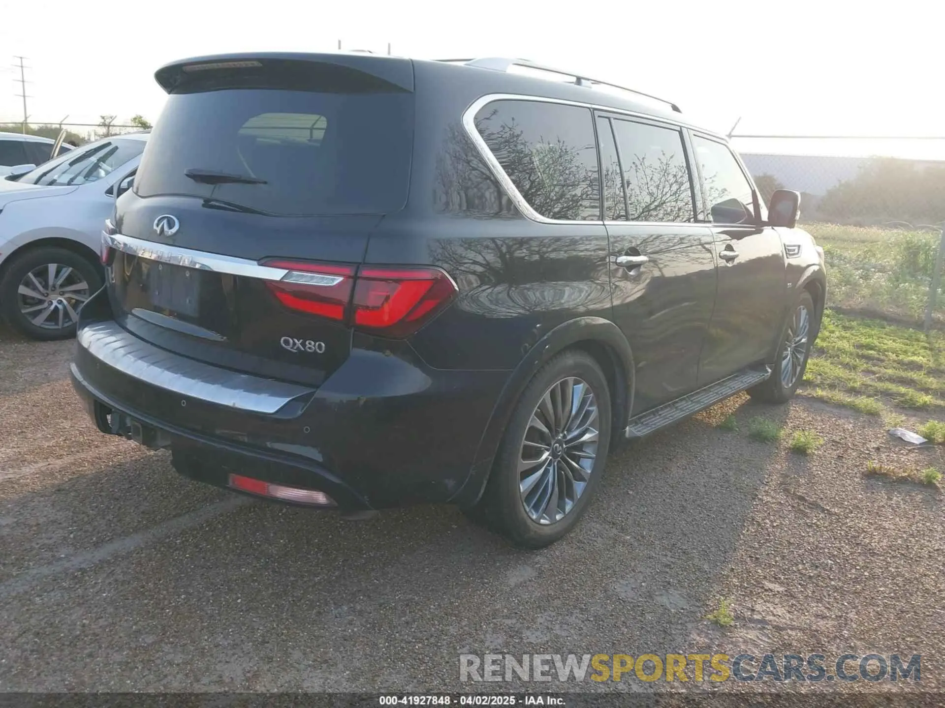4 fotografías del automóvil dañado JN8AZ2NE2K9229471 INFINITI QX80 2019