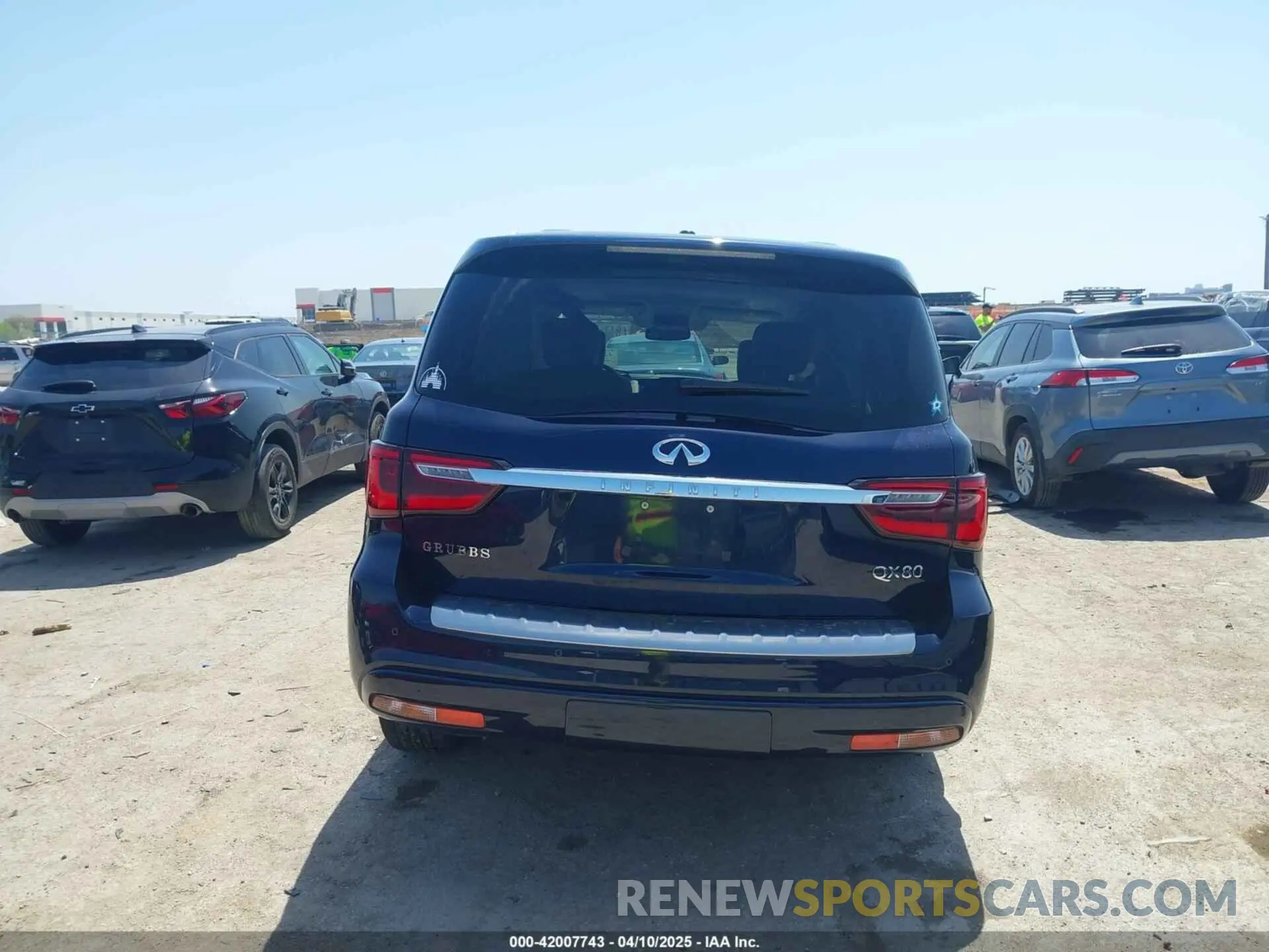 16 fotografías del automóvil dañado JN8AZ2NE5K9225656 INFINITI QX80 2019