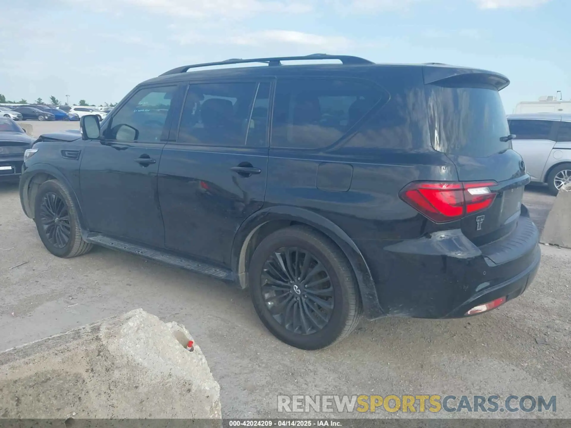 3 fotografías del automóvil dañado JN8AZ2NE8K9236926 INFINITI QX80 2019