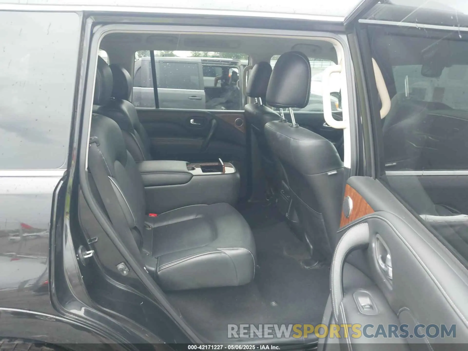 8 fotografías del automóvil dañado JN8AZ2NE9K9232450 INFINITI QX80 2019