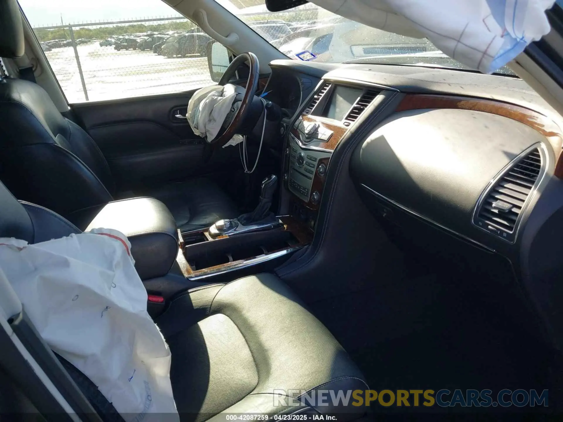 5 fotografías del automóvil dañado JN8AZ2NE9K9236577 INFINITI QX80 2019